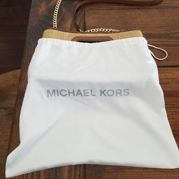 MICHAEL KORS WOVEN/STRAW SUMMER CROSSBODY BAG
